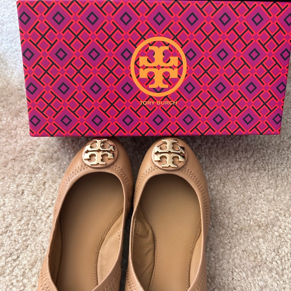Tory Burch Flat Shoes